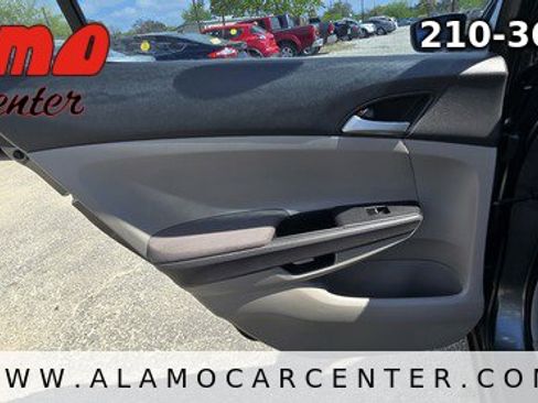 Used 2009 Honda Accord LX-P image 27