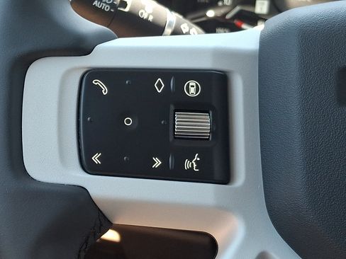 Used 2026 Land Rover Defender 130 S AWD/4WD image 21