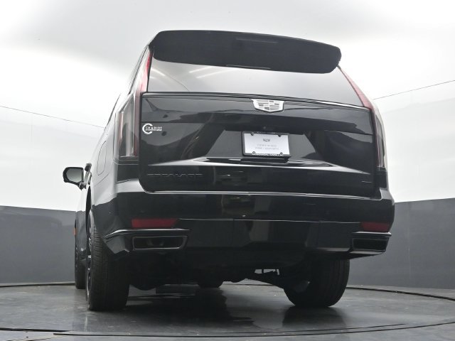 Certified 2024 Cadillac Escalade Sport Platinum w/ LPO, ONYX Package AWD/4WD image 77