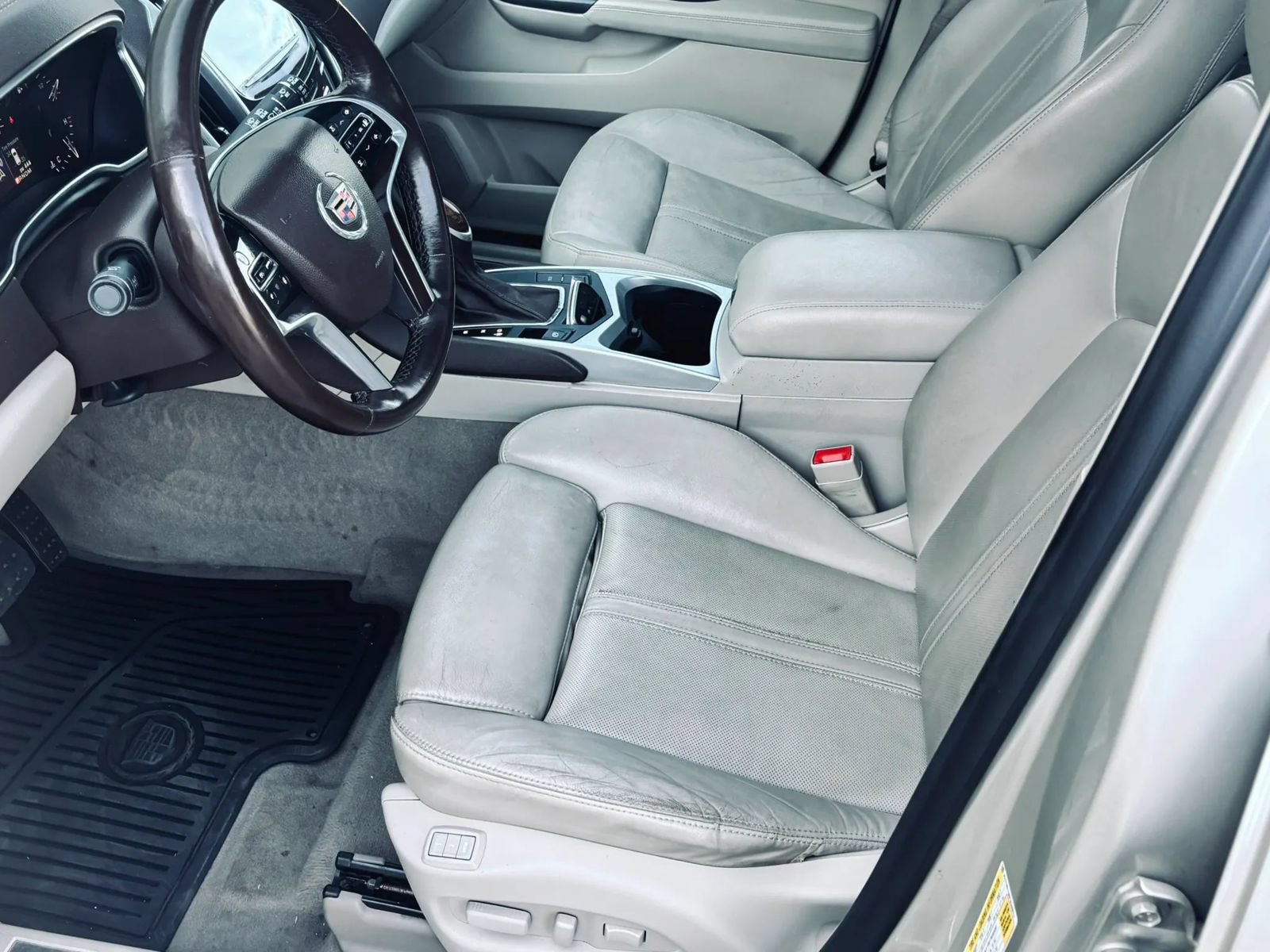 Used 2015 Cadillac SRX Performance AWD/4WD image 23