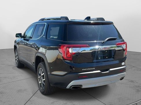 Used 2022 GMC Acadia SLE w/ Driver Convenience Package FWD image 4