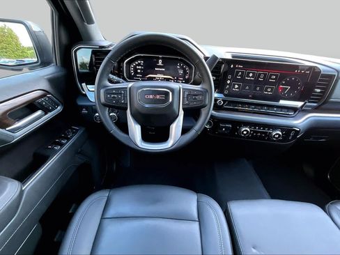 Used 2026 GMC Sierra 1500 SLT RWD image 6