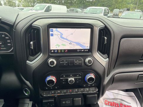 Used 2021 GMC Sierra 2500 Denali w/ Denali Ultimate Package AWD/4WD image 19