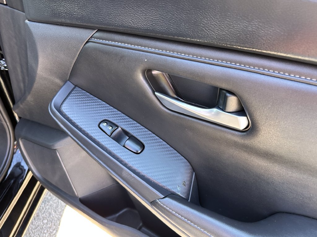 Used 2023 Nissan Sentra SV FWD image 17