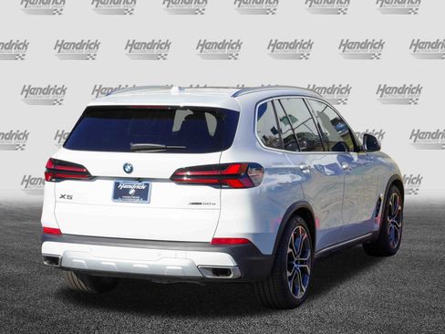Certified 2025 BMW X5 xDrive50e w/ Premium Package image 9