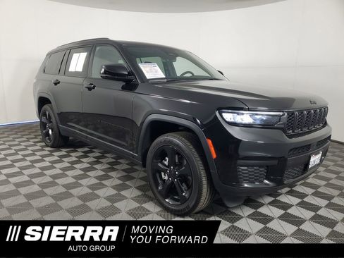 Used 2025 Jeep Grand Cherokee L Altitude image 1