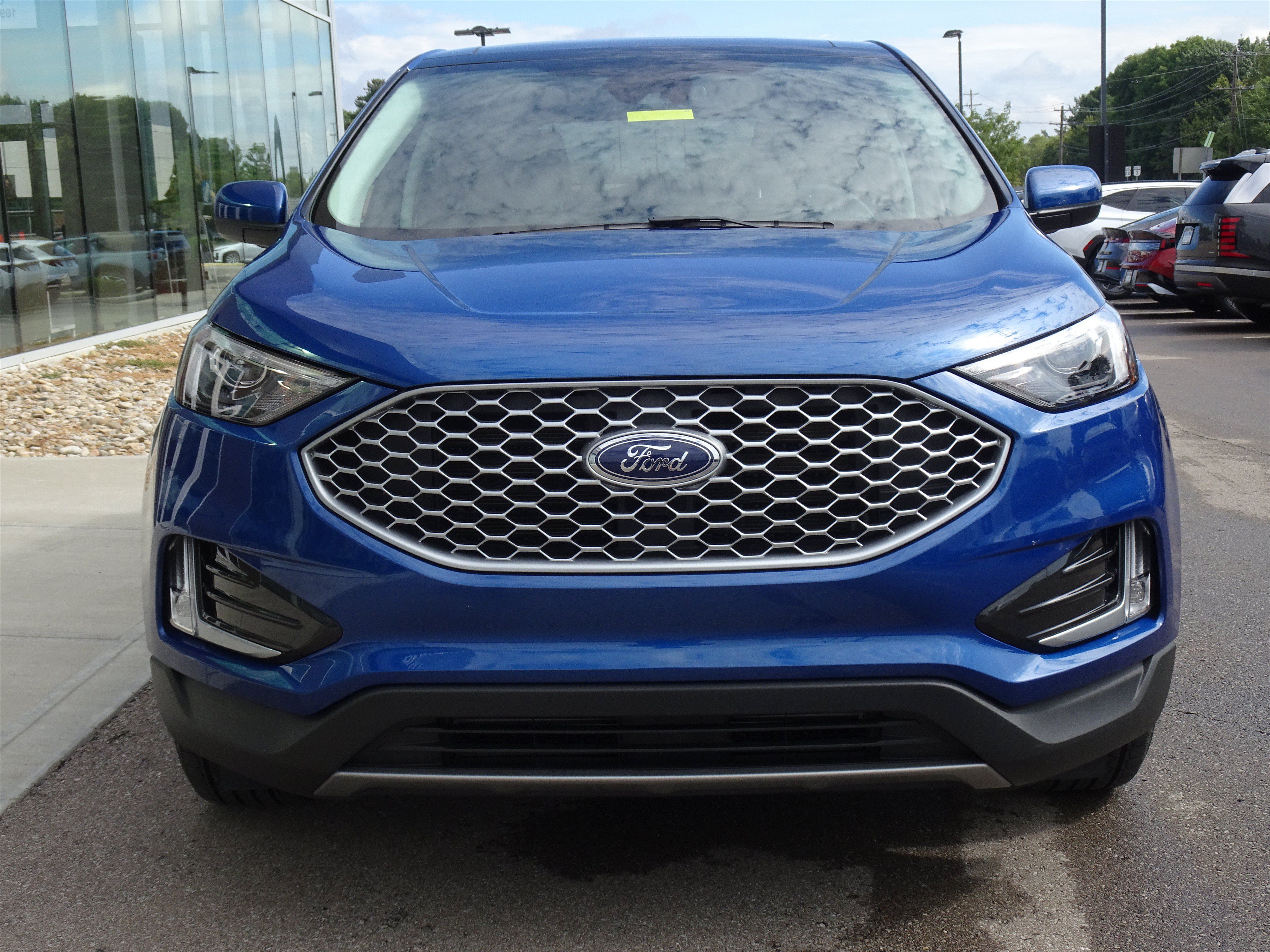 Used 2024 Ford Edge SEL w/ Convenience Package AWD/4WD image 7