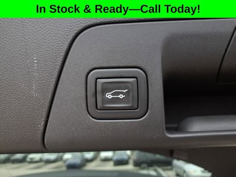 Used 2023 Buick Envision Essence w/ Technology Package I AWD/4WD image 32