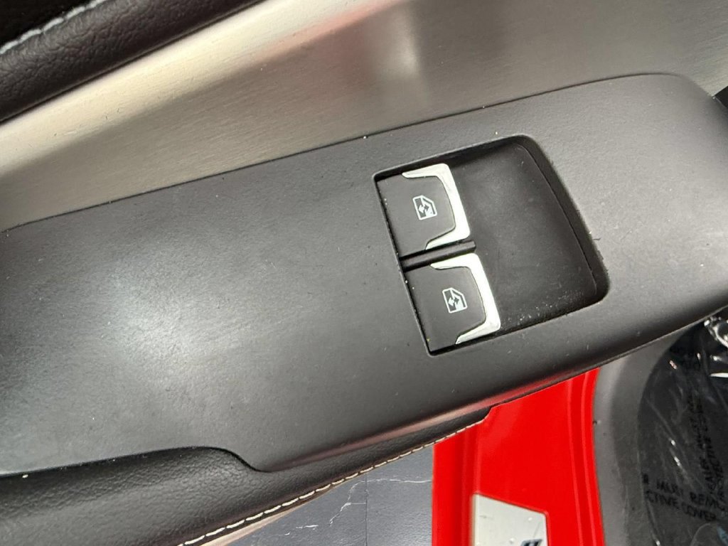 Used 2015 Chevrolet Corvette Stingray Coupe RWD image 16