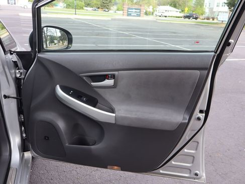 Used 2010 Toyota Prius Three FWD image 26