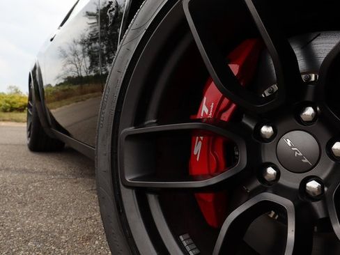 Used 2023 Dodge Challenger SRT Hellcat Widebody image 2