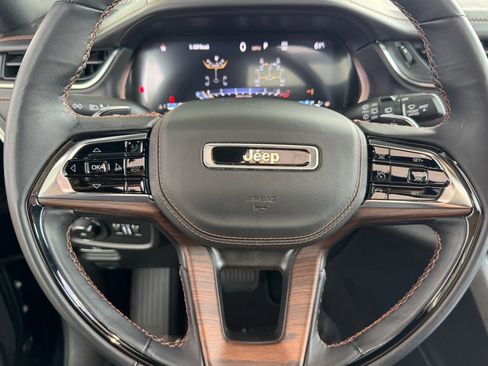 Used 2023 Jeep Grand Cherokee L Summit w/ Advanced Protech Group IV image 29