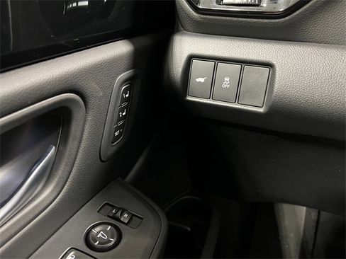 New 2025 Honda Pilot Touring image 15