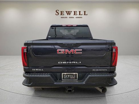 New 2026 GMC Sierra 2500 Denali w/ Denali Reserve Package image 4