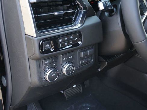 New 2026 GMC Yukon XL Elevation AWD/4WD image 15