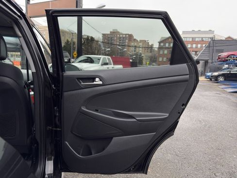 Used 2018 Hyundai Tucson SEL image 13