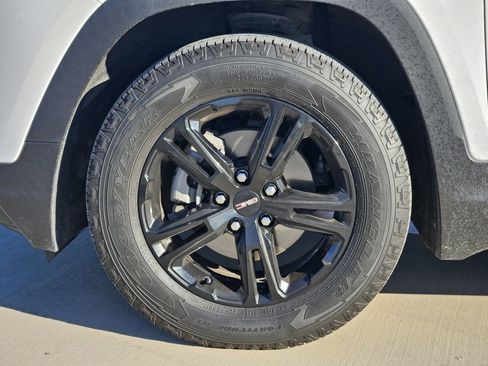 Certified 2023 GMC Terrain AT4 image 13