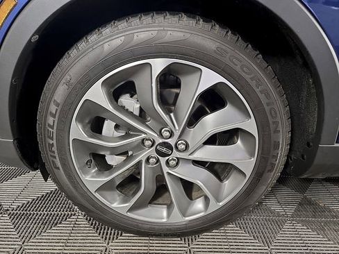 Certified 2021 Lincoln Nautilus Reserve w/ Equipment Group 201A image 9