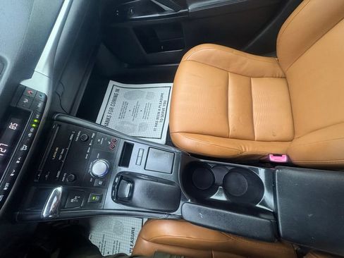 Used 2013 Lexus CT 200h w/ Premium Pkg w/Navigation image 32