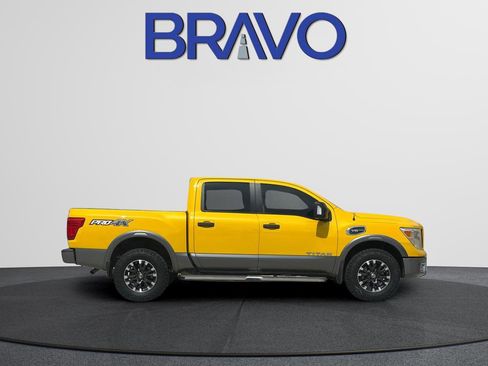 Used 2017 Nissan Titan PRO-4X image 4
