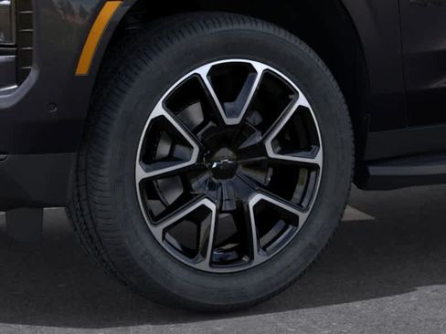 New 2026 Chevrolet Suburban RST w/ Comfort Package AWD/4WD image 9