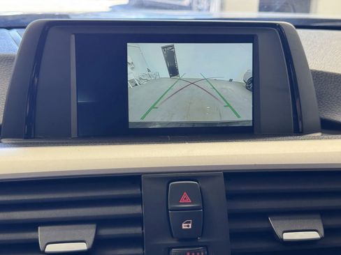 Used 2018 BMW 320i Sedan image 14