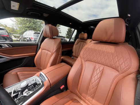 Certified 2025 BMW X7 M60i w/ Climate Comfort Package image 14