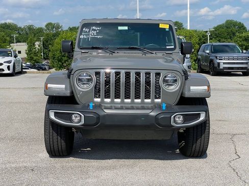 Used 2022 Jeep Wrangler Unlimited Sahara w/ Cold Weather Group AWD/4WD image 2