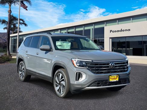 New 2026 Volkswagen Atlas SE FWD image 1
