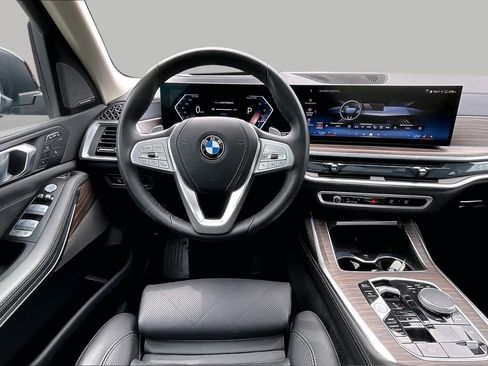 Certified 2026 BMW X7 xDrive40i AWD/4WD image 5