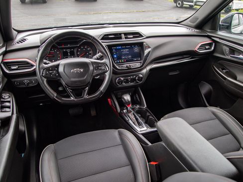 Used 2023 Chevrolet TrailBlazer RS w/ Convenience Package FWD image 26
