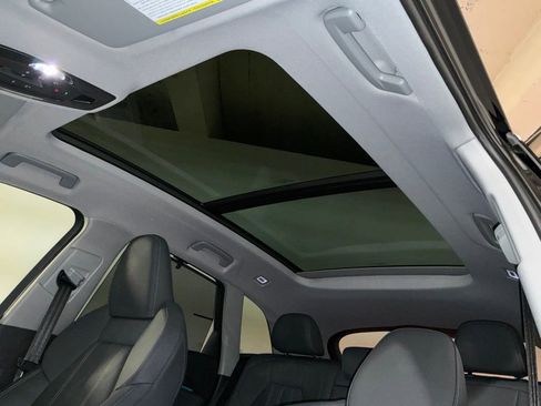 Certified 2025 Audi Q5 Premium Plus w/ Premium Plus image 5