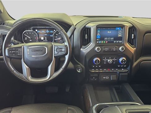 Used 2021 GMC Sierra 1500 Denali w/ Technology Package AWD/4WD image 9