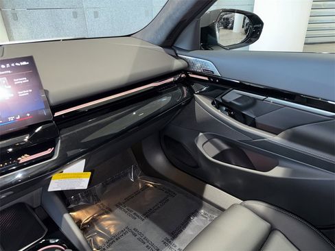 New 2026 BMW 530i w/ M Sport Package image 21