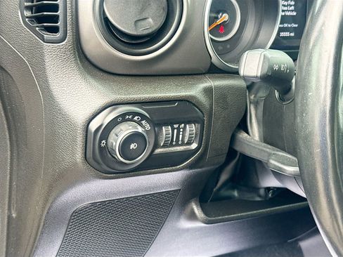 Used 2022 Jeep Wrangler Unlimited Sport AWD/4WD image 11