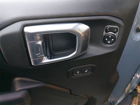 New 2025 Jeep Wrangler Sport S image 24