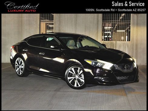 Used 2016 Nissan Maxima Platinum w/ Interior Lighting Package image 4
