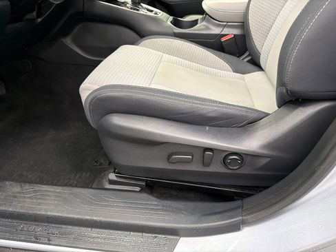 Used 2020 Subaru Outback Premium AWD/4WD image 10