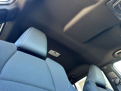 New 2026 Subaru Uncharted Premium FWD image 18