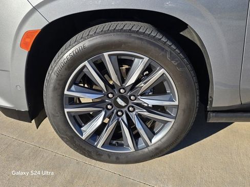 Used 2023 Cadillac Escalade Sport Platinum image 8