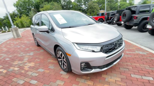 Certified 2025 Honda Odyssey EX-L image 3