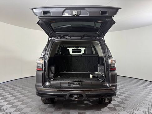 Used 2019 Toyota 4Runner Limited AWD/4WD image 10
