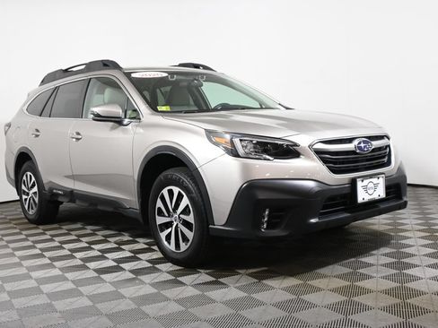 Used 2020 Subaru Outback Premium AWD/4WD image 9