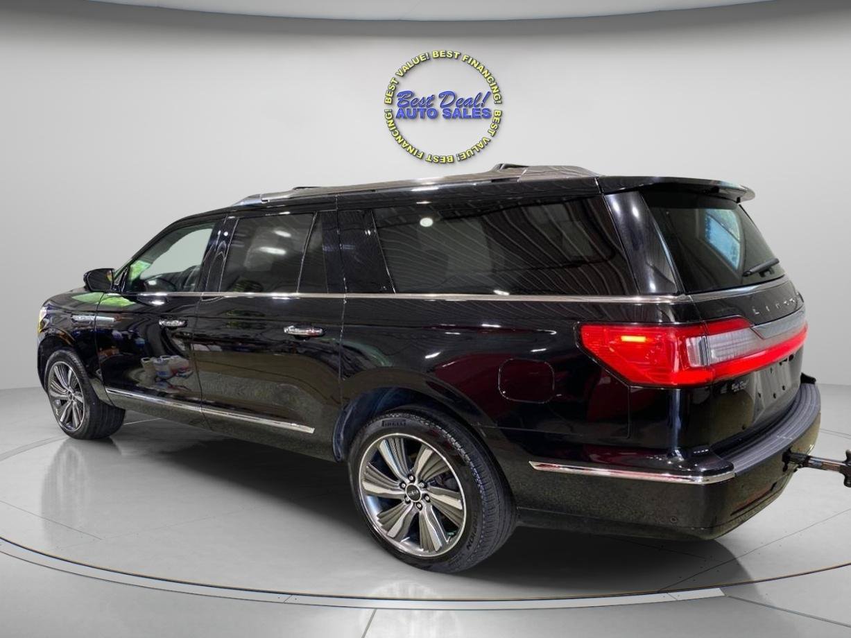 Used 2019 Lincoln Navigator L Reserve AWD/4WD image 2