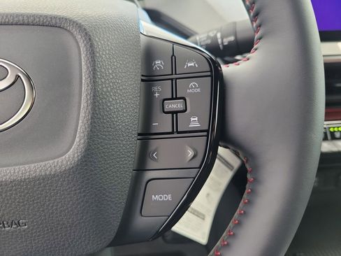 New 2026 Toyota Prius Plug-In Hybrid FWD image 28