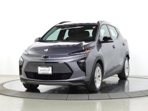Used 2023 Chevrolet Bolt EUV LT w/ Driver Confidence Package FWD image 4