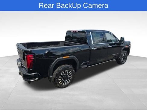 Used 2024 GMC Sierra 2500 Denali Ultimate image 6