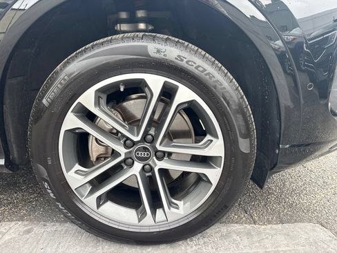 Certified 2025 Audi Q5 Premium w/ Convenience Package AWD/4WD image 7