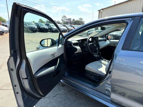 Used 2021 Toyota Corolla L image 10