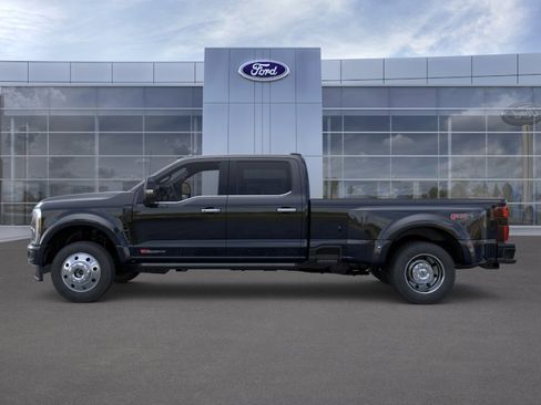 New 2026 Ford F450 Platinum w/ FX4 Off-Road Package AWD/4WD image 3